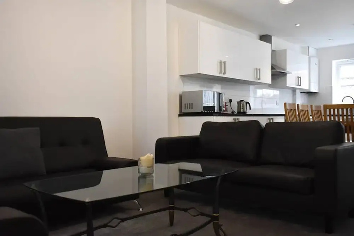 Room 2 of 15
