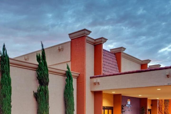 Exterior of RADISSON HOTEL TUCSON AIRPORT