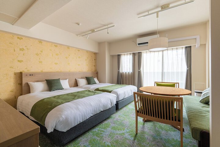 Room 46 of 104