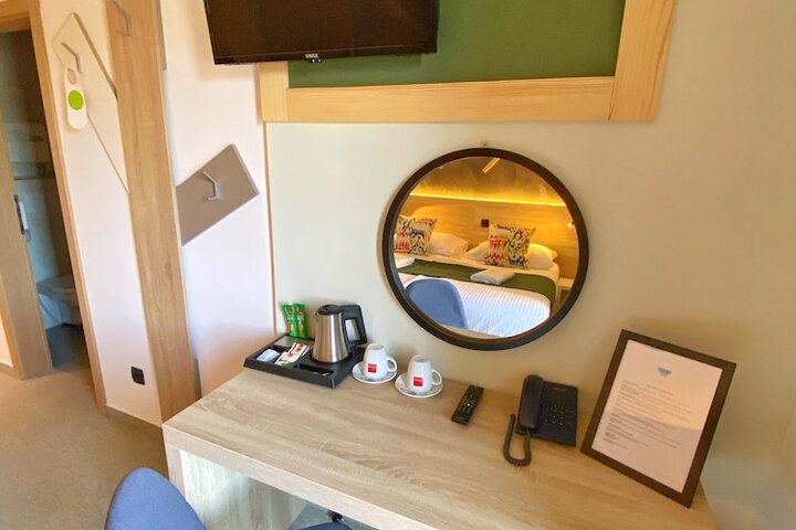 Room 11 of 71