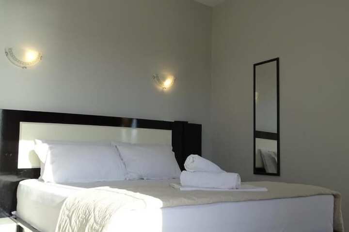 Room 35 of 59