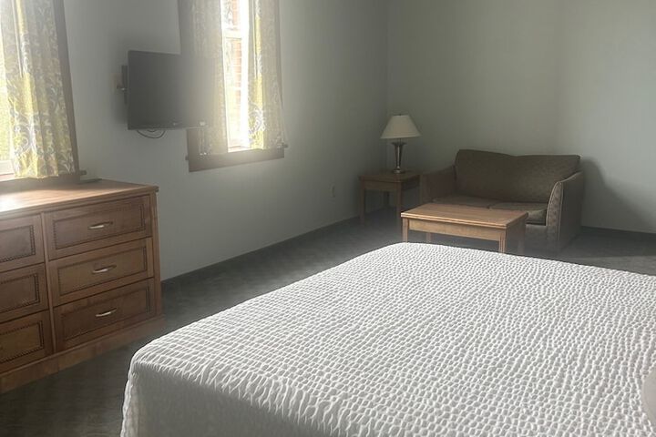 Room 23 of 49