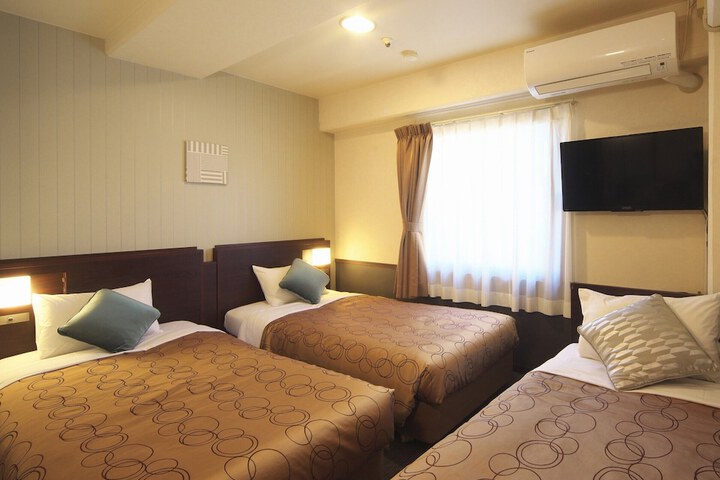 Room 15 of 40
