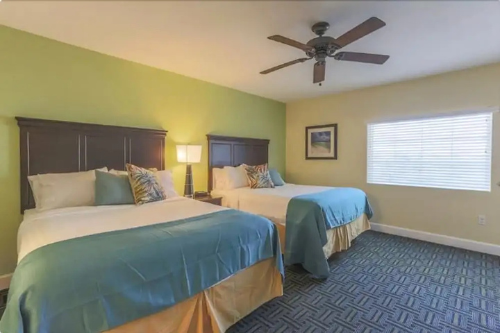 Room 3 of 10