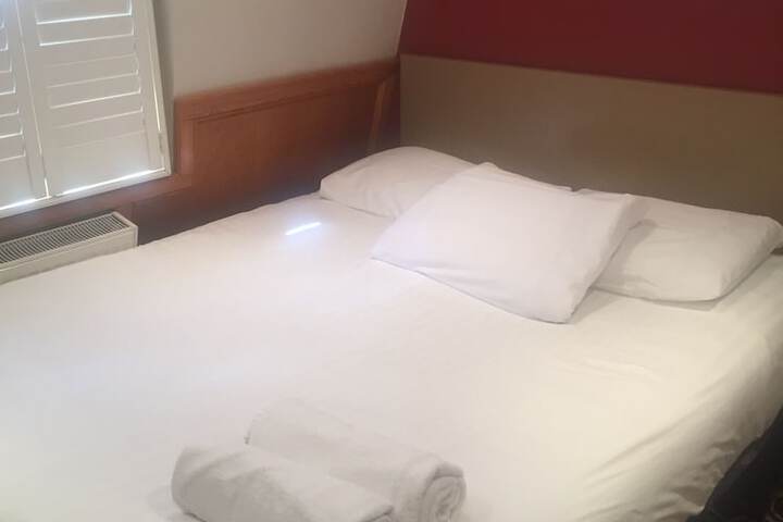 Room 44 of 71