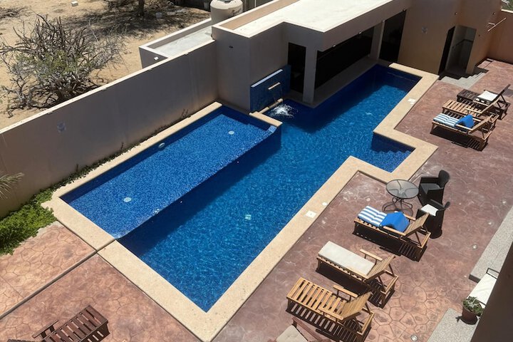 Pool 37 of 53