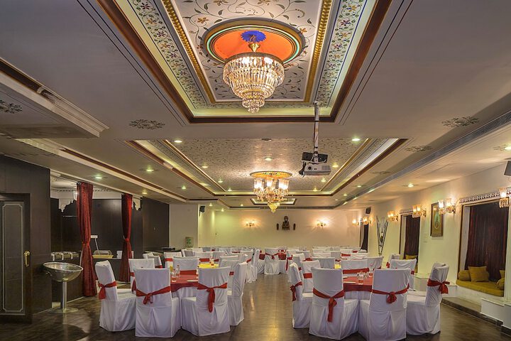 Ballroom/Hall 48 of 53