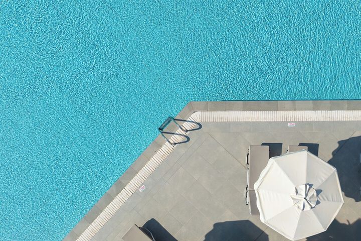 Pool 30 of 60