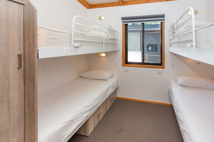 Room 13 of 124