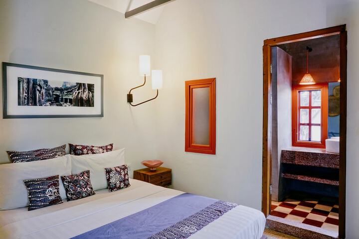 Room 15 of 158