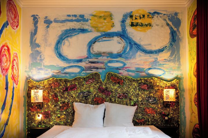 Room 17 of 53
