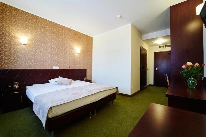 Room 13 of 43