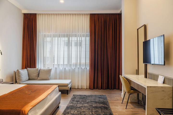Room 29 of 86