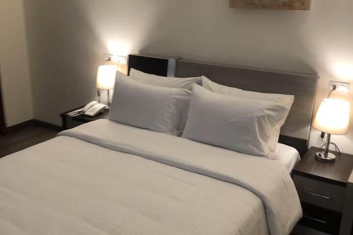 Room 26 of 139