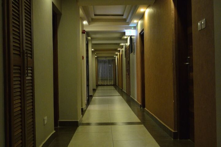 Ballroom/Hall 45 of 49