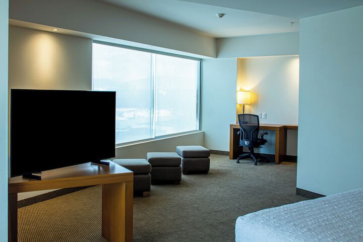 Room 12 of 36