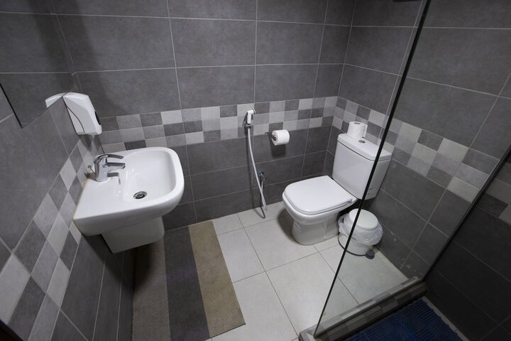 Room 8 of 21