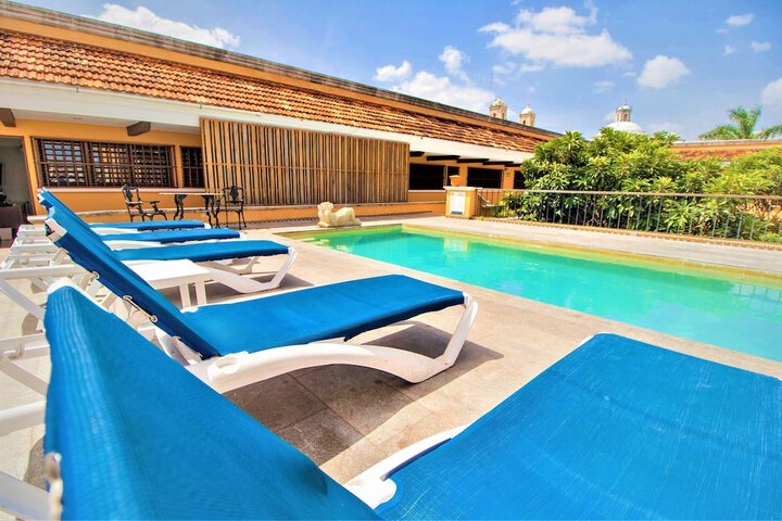 Pools & Facilities