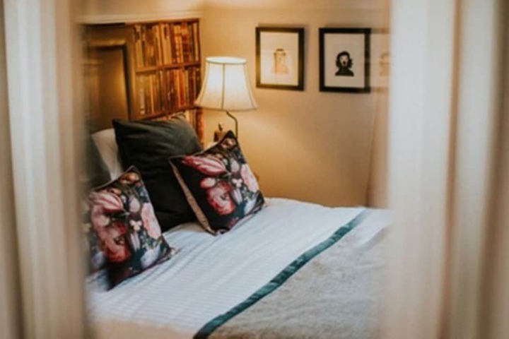 Room 11 of 62