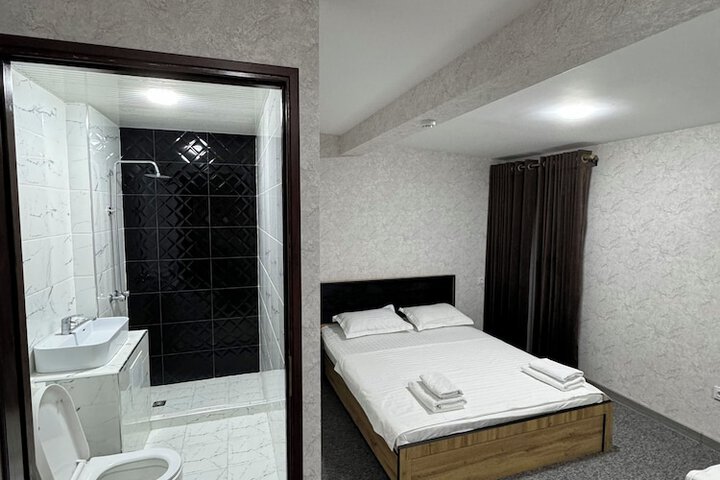 Room 2 of 19