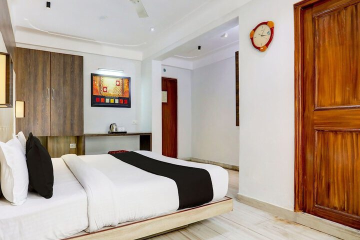 Room 16 of 29
