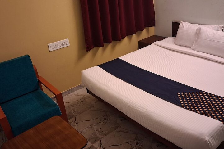 Room 33 of 63