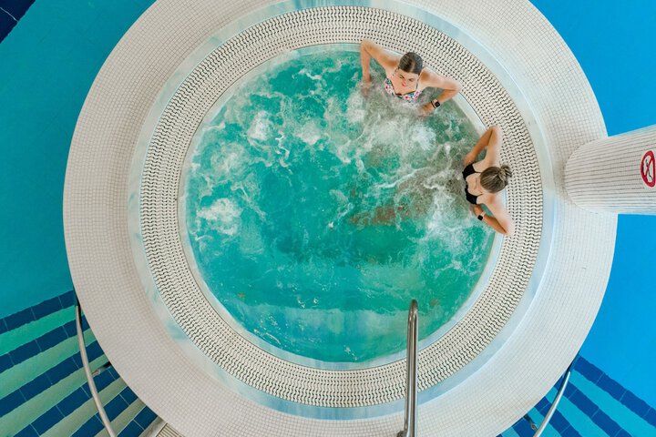 Pool 22 of 39