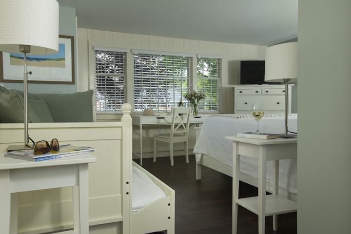 Room 18 of 35