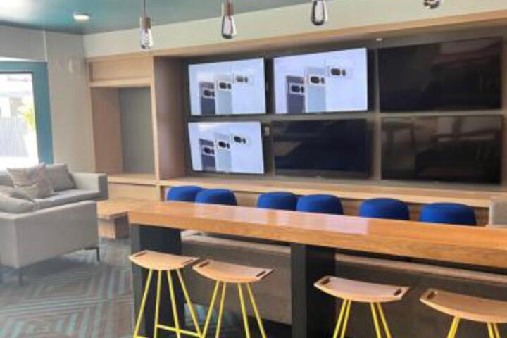 Luxury Apartment in Downtown Las Vegas in Las Vegas, CA
