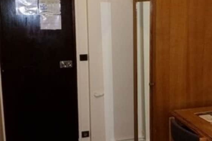 Room 5 of 15