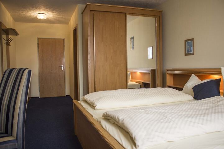 Room 7 of 23