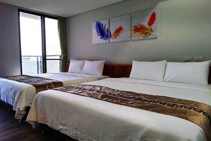 Room 35 of 62