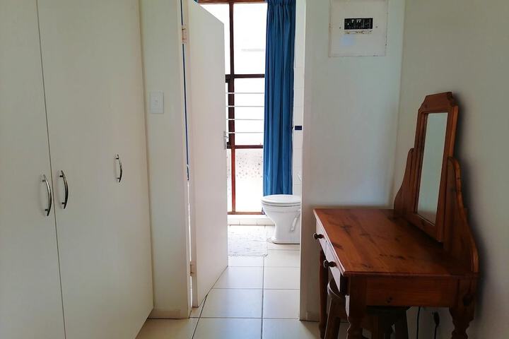 Room 9 of 20