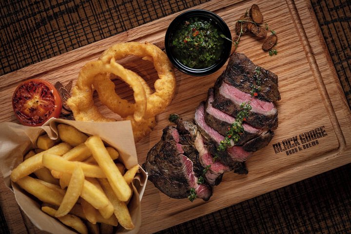 Dining 92 of 146