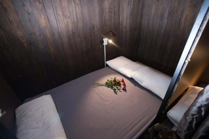 Room 9 of 29