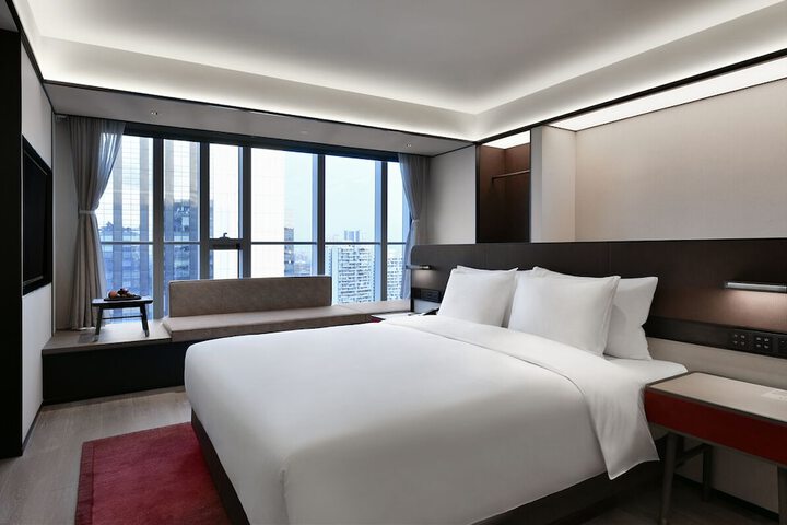 Room 14 of 39