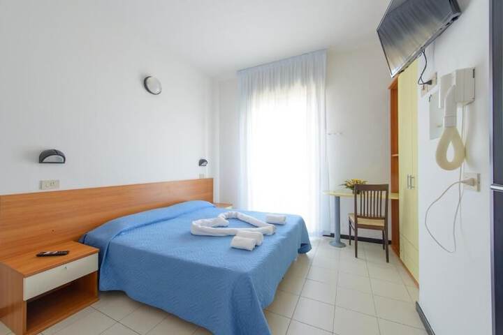 Room 14 of 51