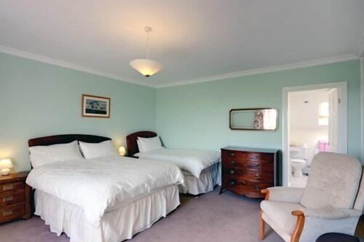 Room 3 of 4