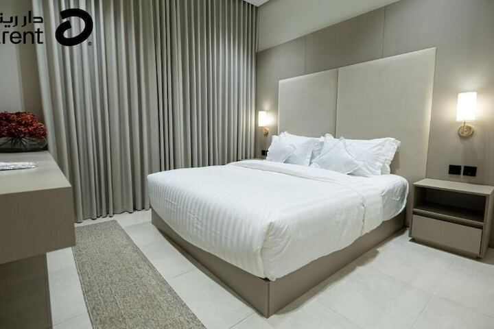 Room 2 of 17