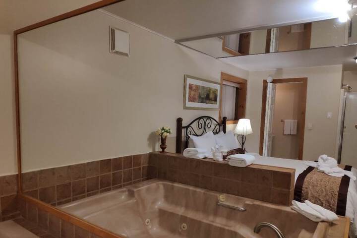 Room 2 of 19