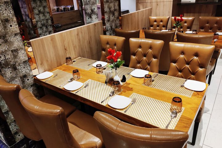 Dining 13 of 19