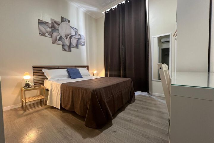 Room 18 of 53