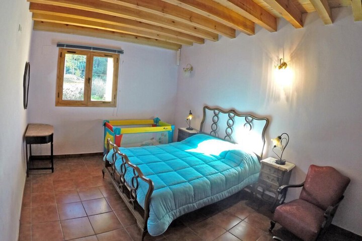 Room 8 of 38
