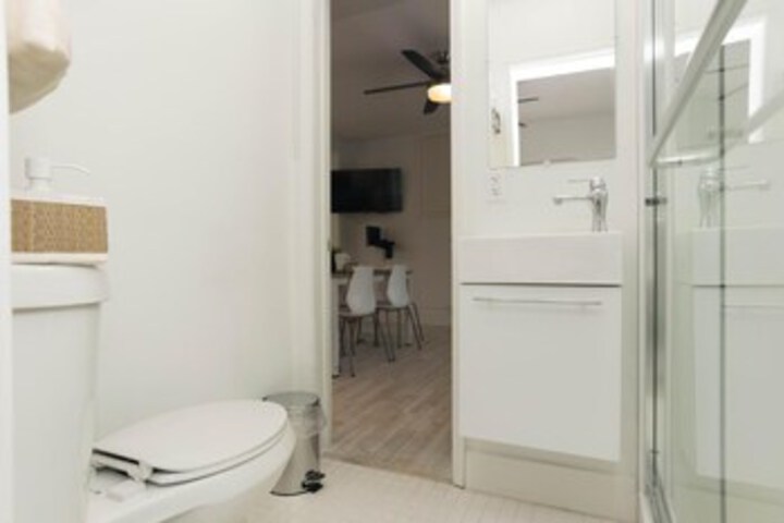 Room 5 of 50