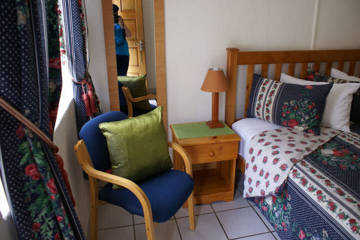 Room 5 of 101