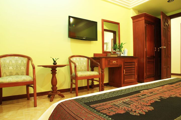 Room 30 of 68