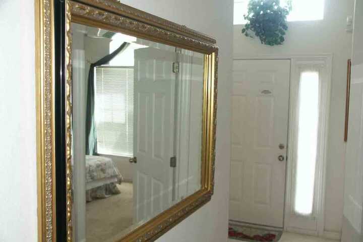 Room 18 of 25