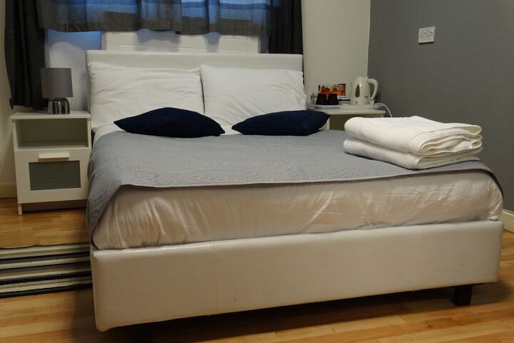 Room 13 of 15