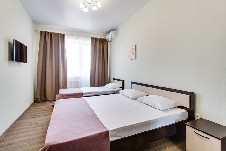 Room 10 of 72