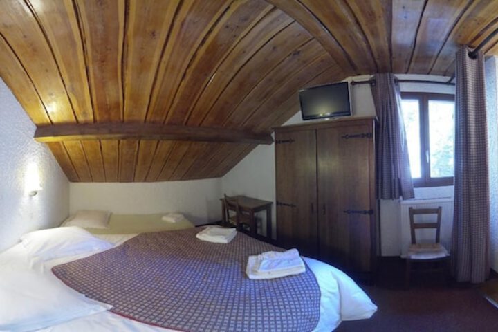 Room 13 of 60
